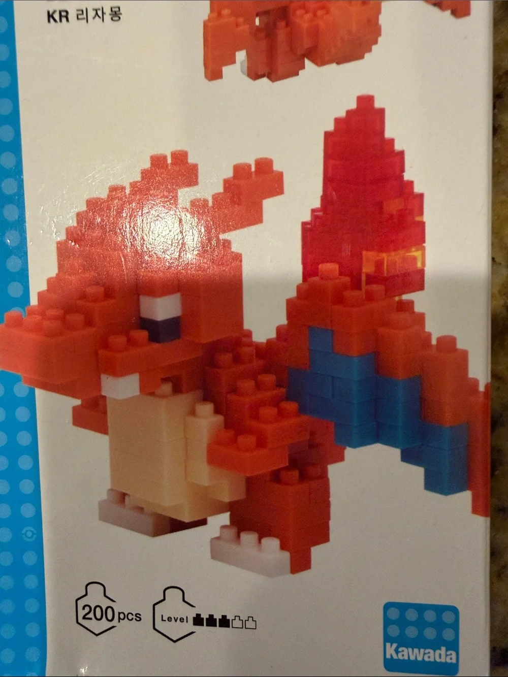 Nano Pokemon Charizard Micro Block Set - Orange, Blue, White legos